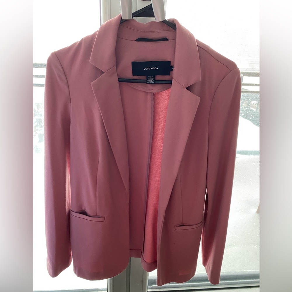 VeroModa pink jacket, size 34